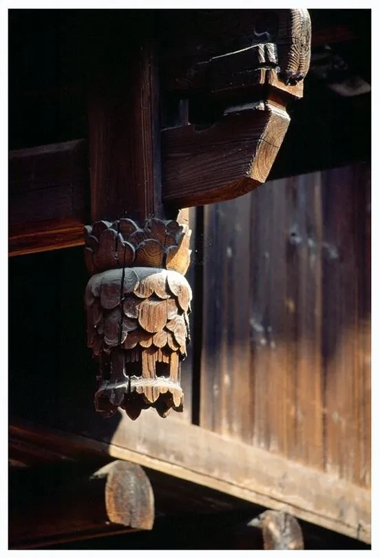 仿古铜钉门