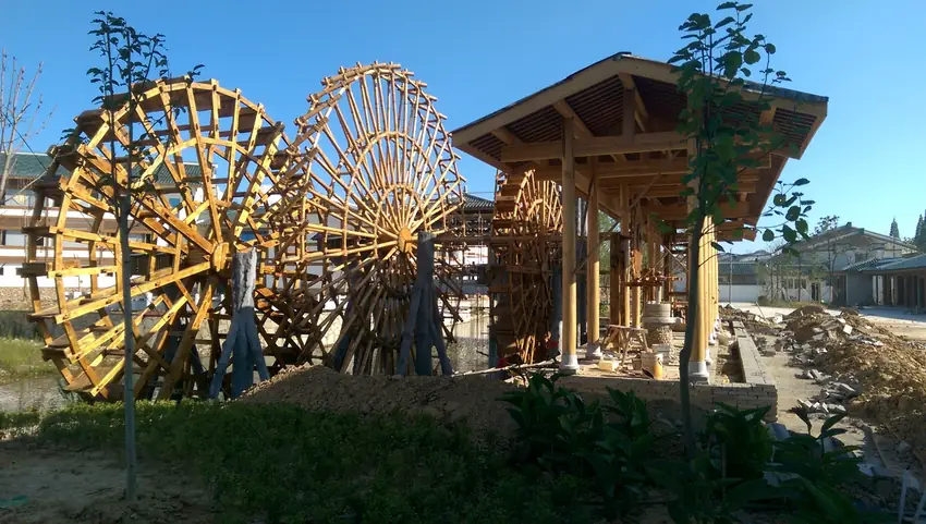 龙虎山景区大型水车群